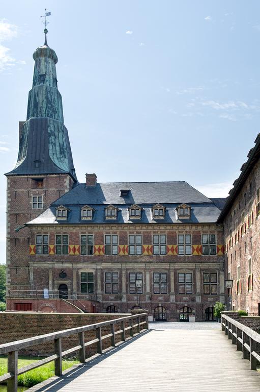 Schloss Raesfeld Hotell Exteriör bild